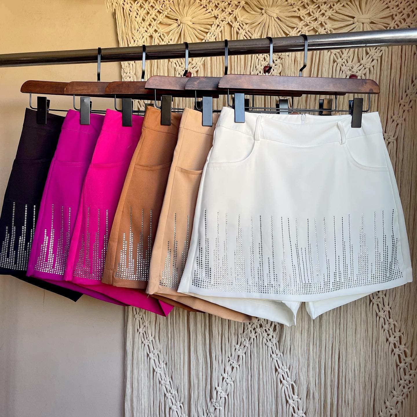 SHORT SAIA STRASS